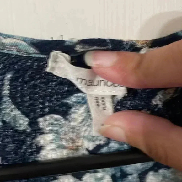 Maurices Top Size S - Picture 3 of 8